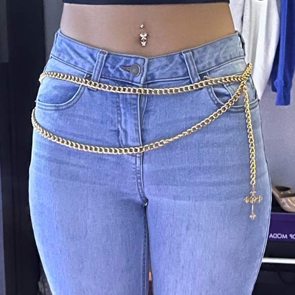 Accessories - Gold chain belt